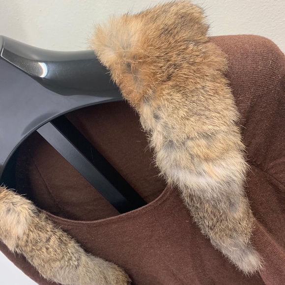 Beautiful Vintage fur collar sweater - Picture 4 of 5